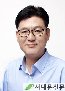 박 윤 기 의원