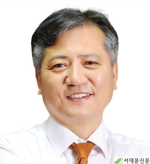 신 원 철 서울시의회 의장